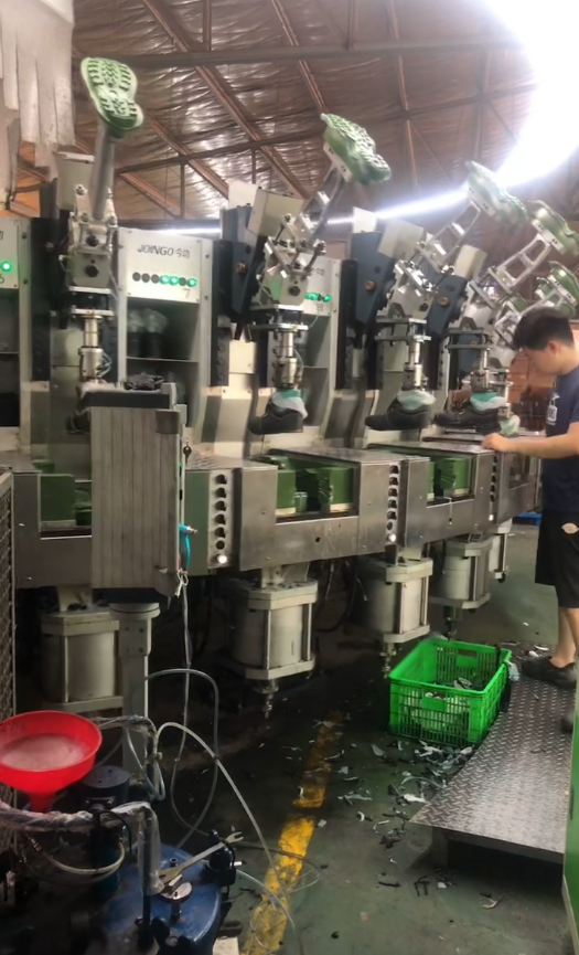 Latest company blogs about Introducing a machine for manufacturing work shoes